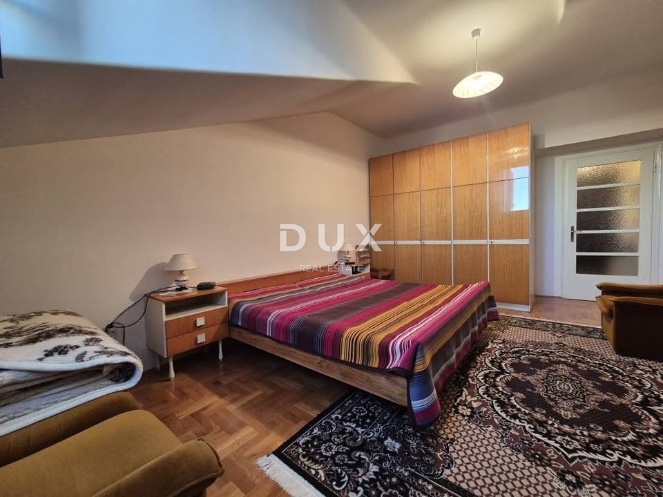 RIJEKA, CENTRO - Appartamento con vista sul teatro e sul mare, nel cuore della città