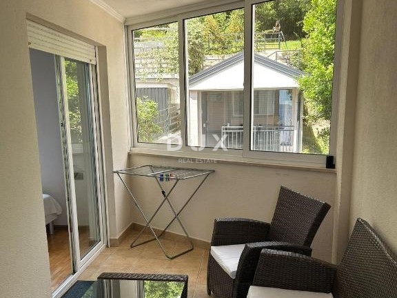 ABBAZIA - appartamento in un edificio residenziale con terrazza chiusa a soli 200 metri dalla spiaggia