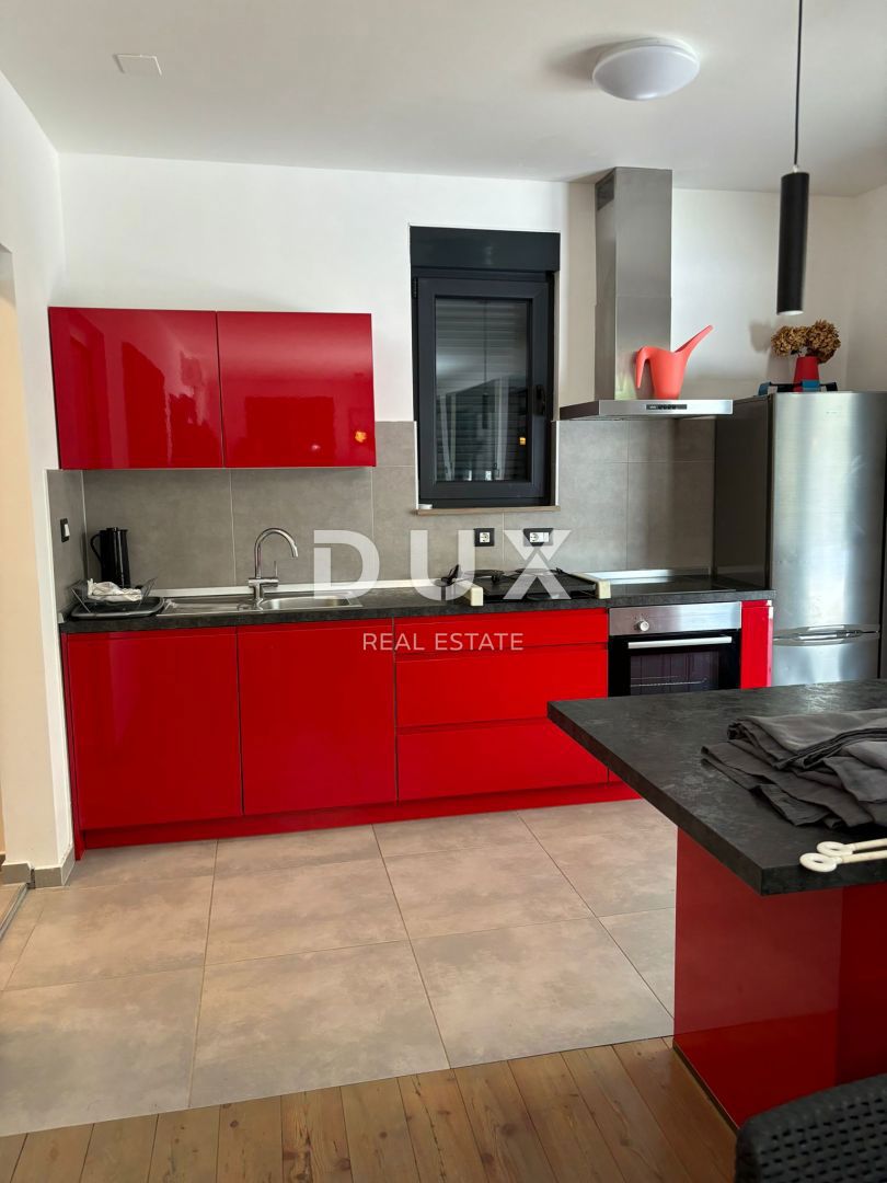 ISTRIA, VODNJAN (dintorni) - Moderna casa a un piano con tanta privacy e tanto verde!