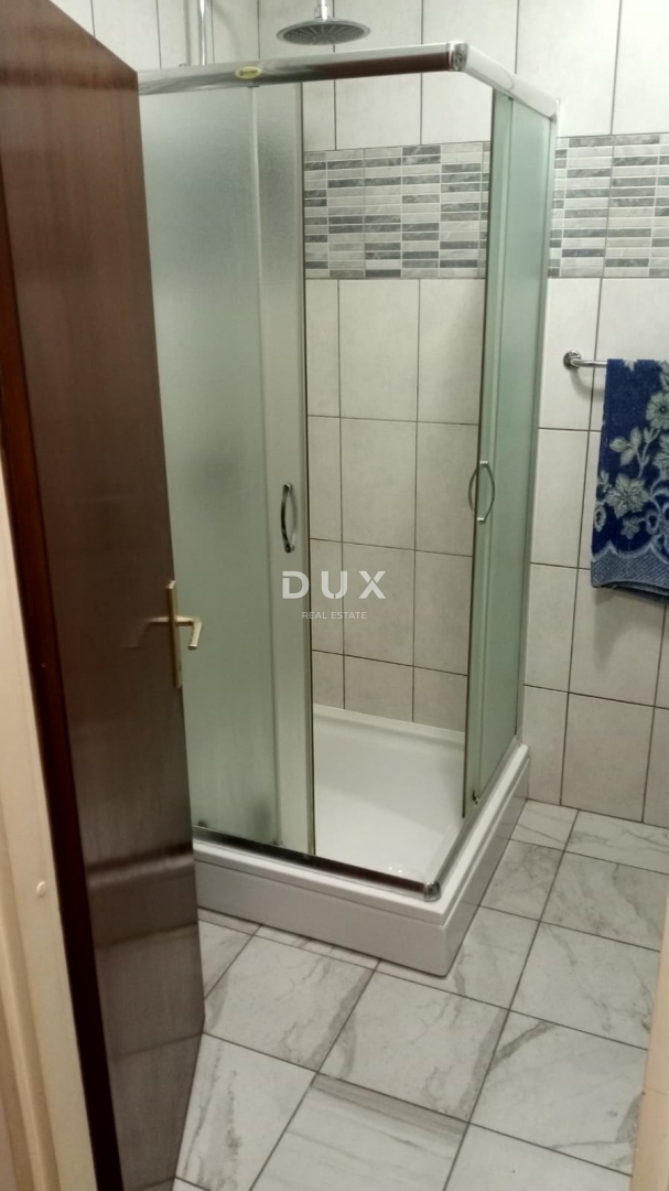 RIJEKA, ŠKURINJE – Spazioso appartamento in un grattacielo con vista panoramica