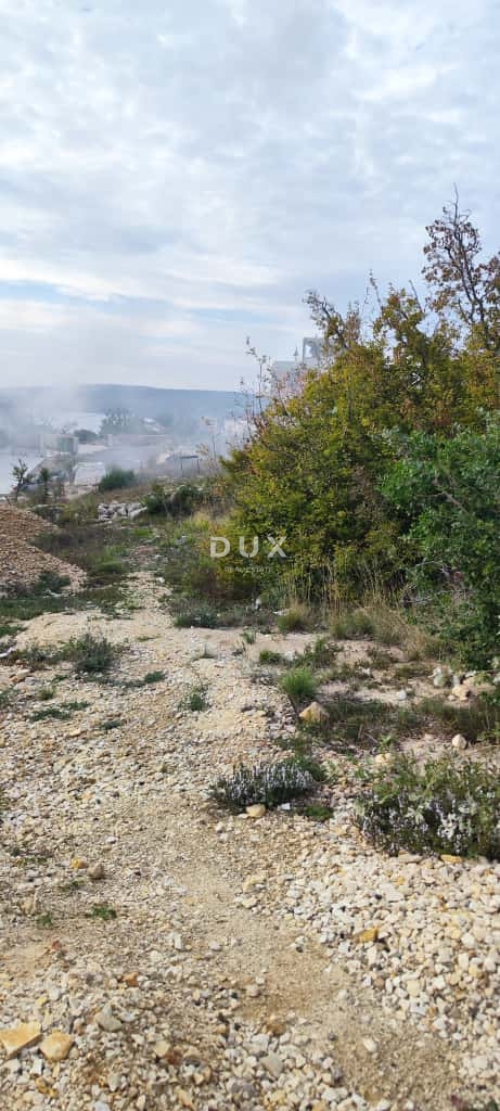 ZARA, MASLENICA - OCCASIONE! Terreno edificabile con vista!