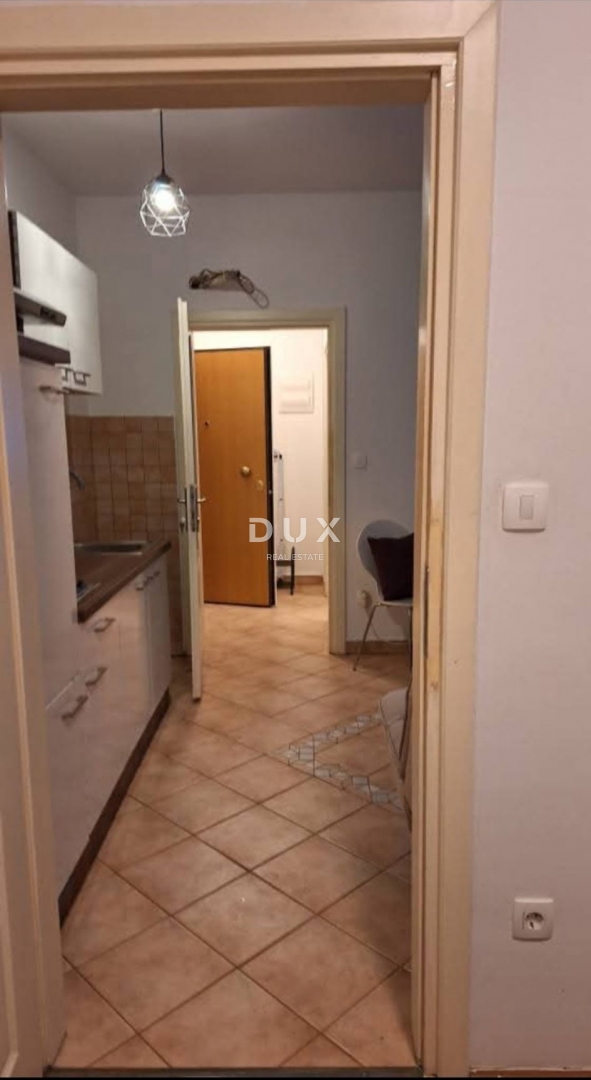 ISTRIA, ROVIGNO - Appartamento funzionale in un quartiere tranquillo