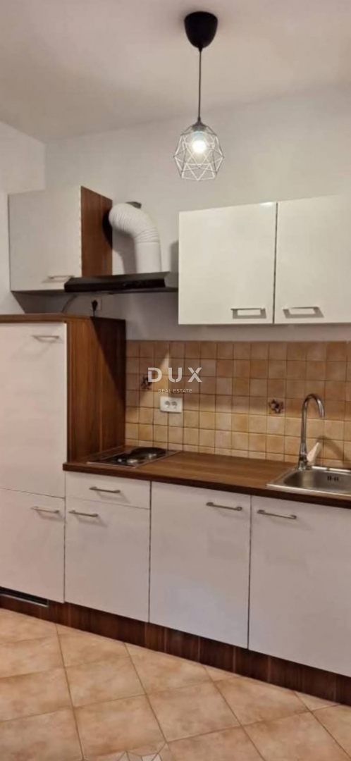 ISTRIA, ROVIGNO - Appartamento funzionale in un quartiere tranquillo