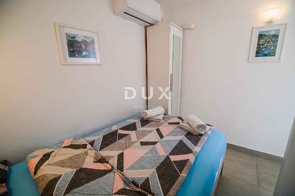 ISTRIA, UMAGO – Autentica casa in pietra a 20 m dal mare