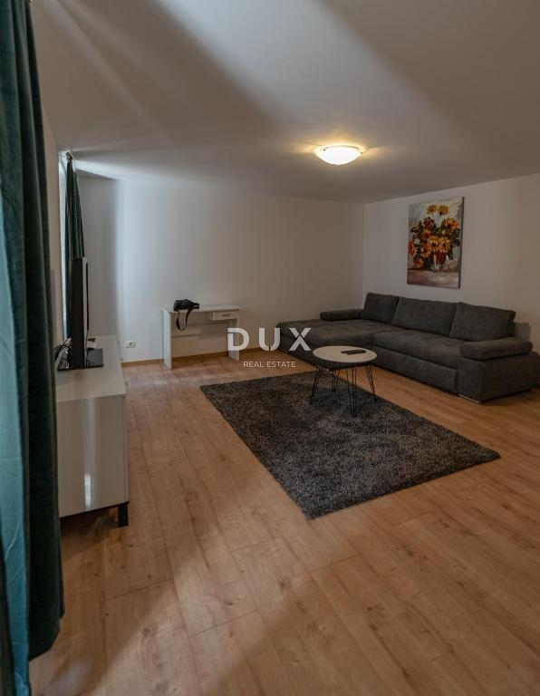 ISTRIA, ROVIGNO - Spazioso appartamento in pieno centro