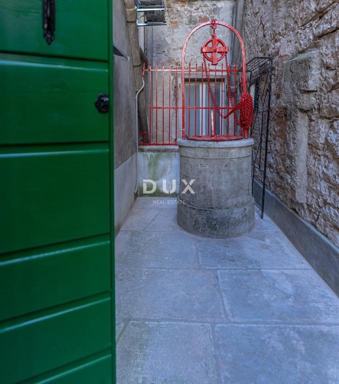 ISTRIA, ROVIGNO - Spazioso appartamento in pieno centro