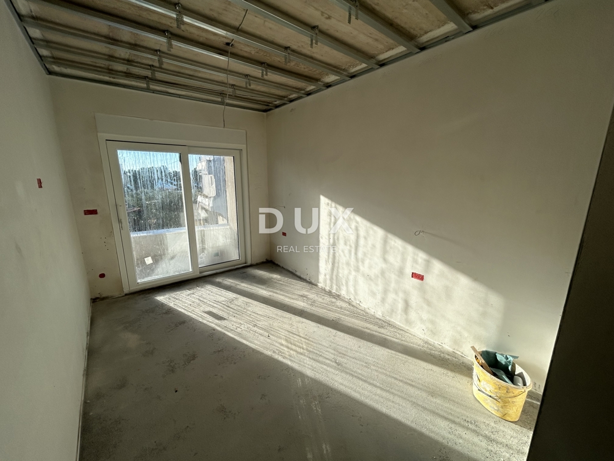 ŠIBENIK, VODICE – Appartamento fronte mare con vista mare e ascensore