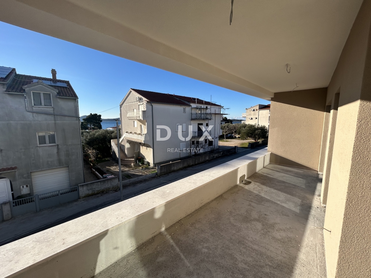 ŠIBENIK, VODICE – Appartamento fronte mare con vista mare e ascensore