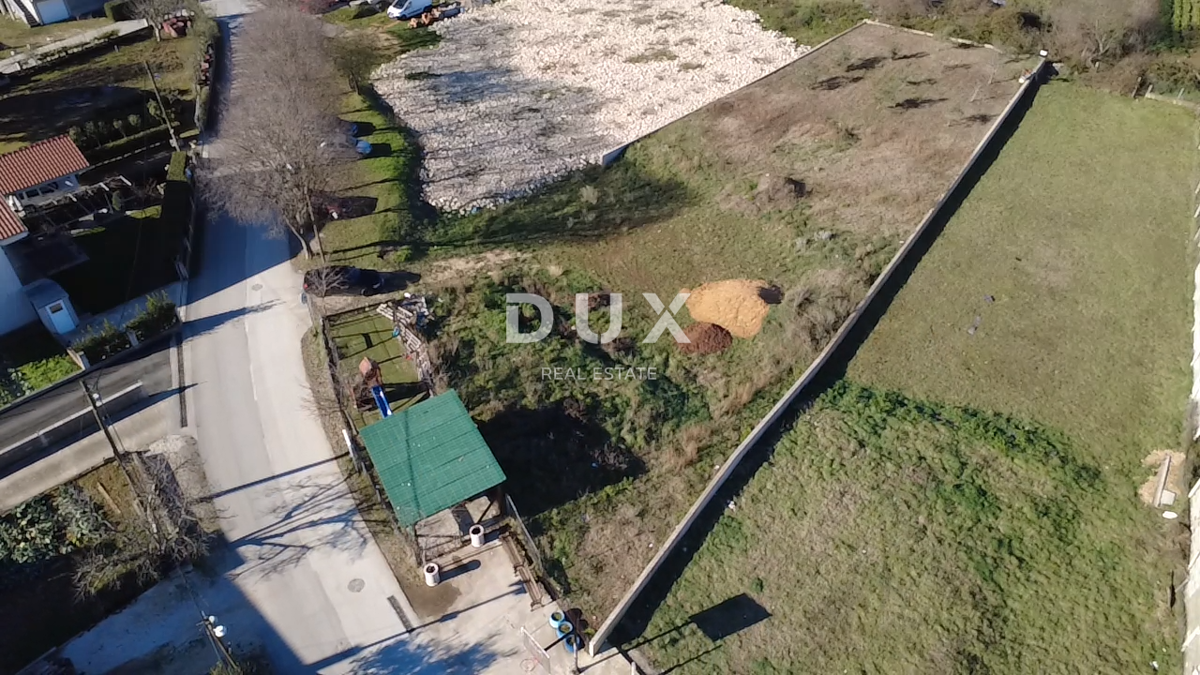 ZADAR, SINJORETOVO - Terreno edificabile 1605m²!