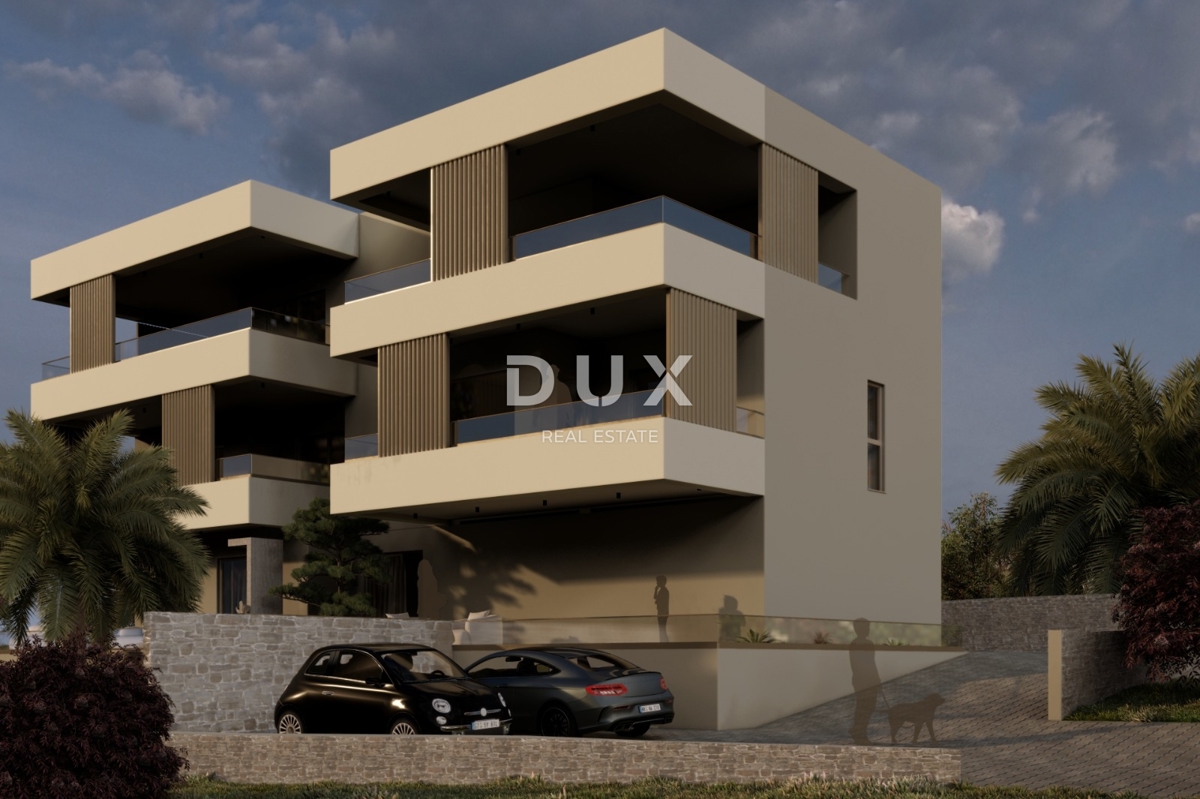 ŠIBENIK, TRIBUNJ – Appartamento di lusso premium al piano terra con piscina