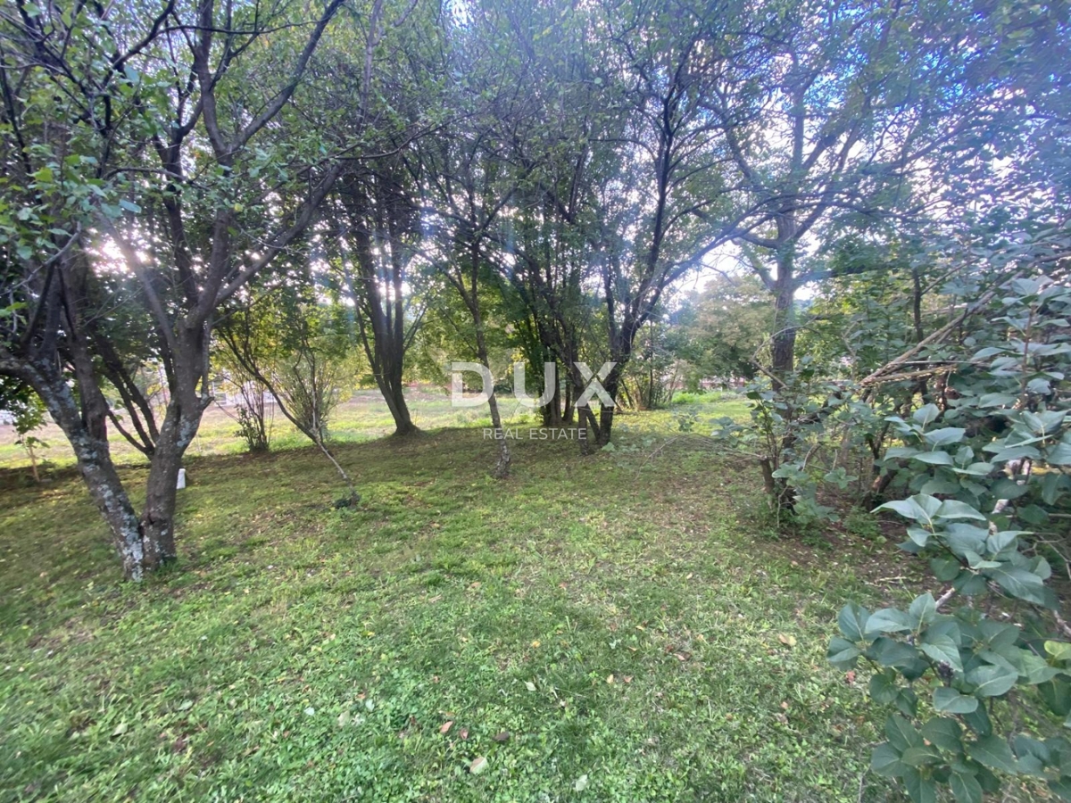 RIJEKA, KASTAV - casa indipendente con cortile + 761 m2 di giardino! OCCASIONE!