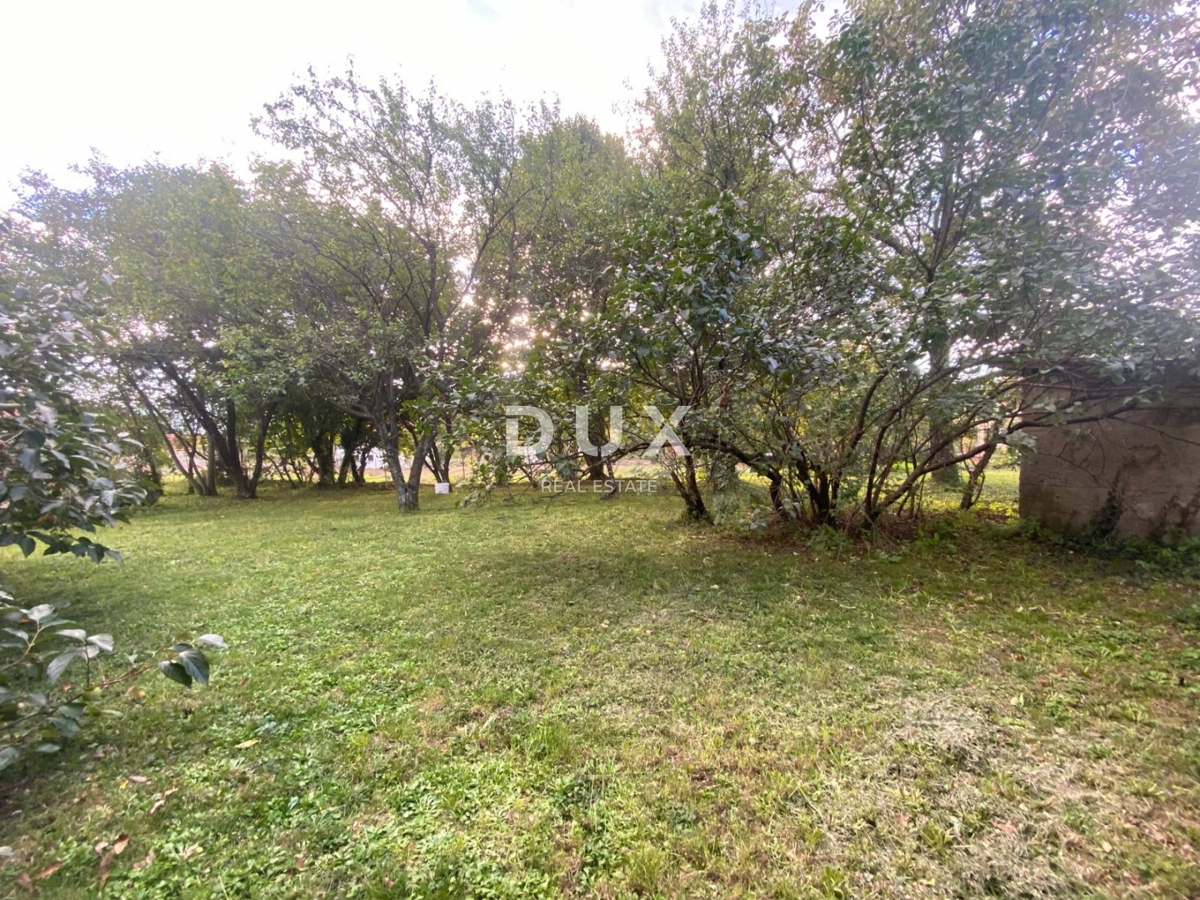 RIJEKA, KASTAV - casa indipendente con cortile + 761 m2 di giardino! OCCASIONE!