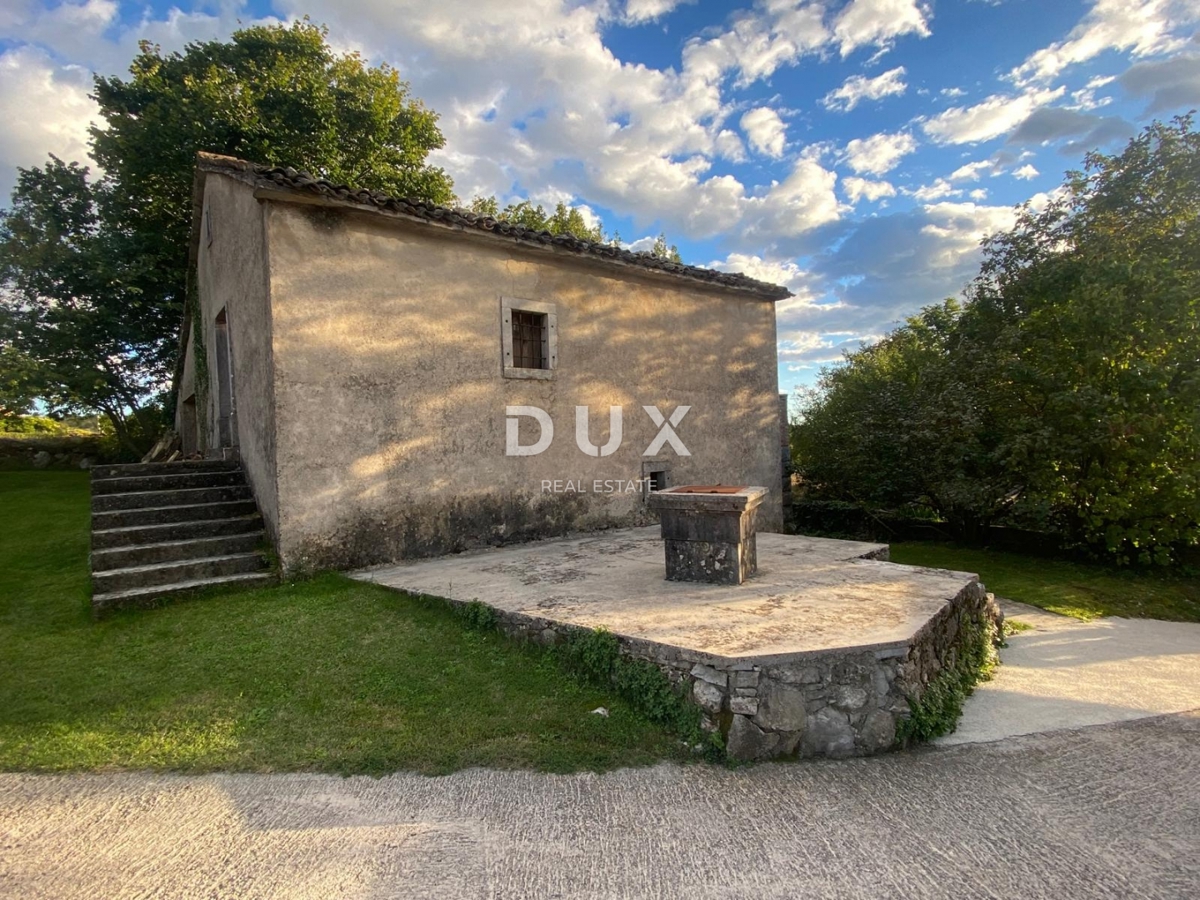 RIJEKA, KASTAV - casa indipendente con cortile + 761 m2 di giardino! OCCASIONE!