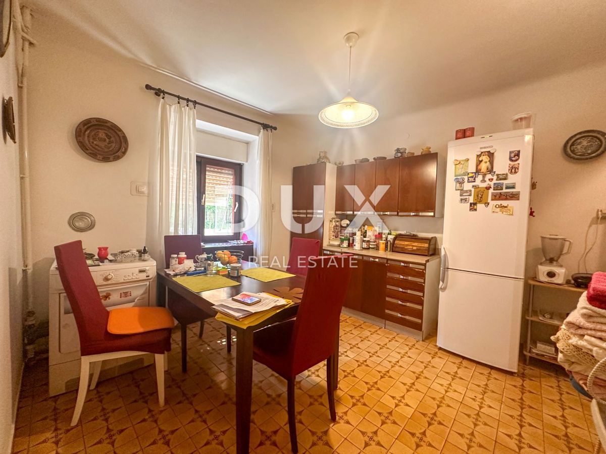 RIJEKA, MLAKA - Piano di una casa vicino al centro