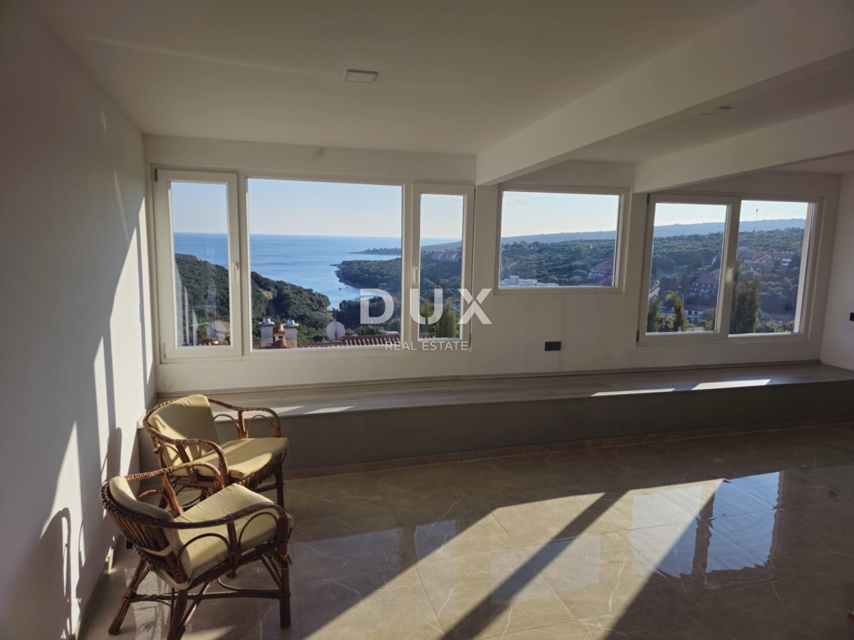 ISTRIA, DUGA UVALA - Attico con vista panoramica sul mare