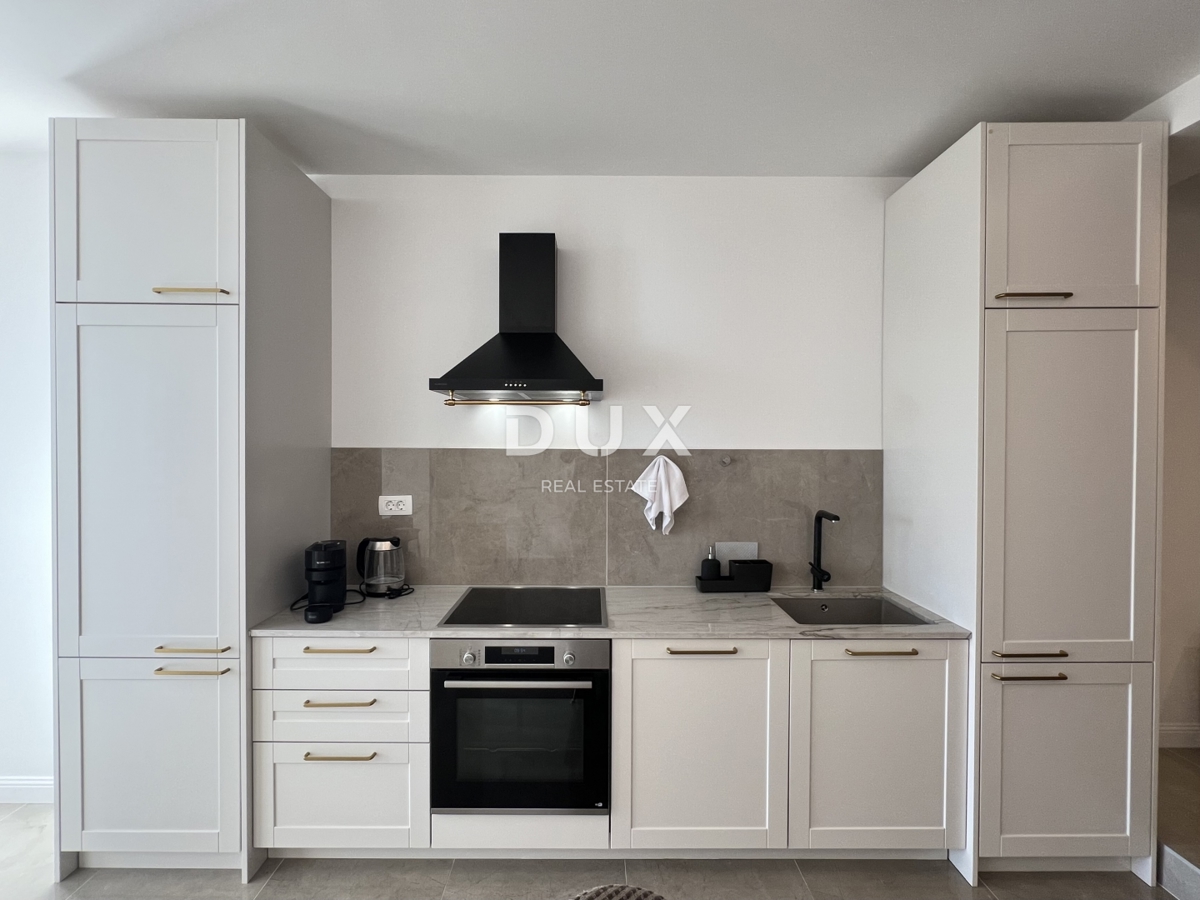 OPATIJA, LOVRAN – Appartamento esclusivo con vista panoramica e piscina