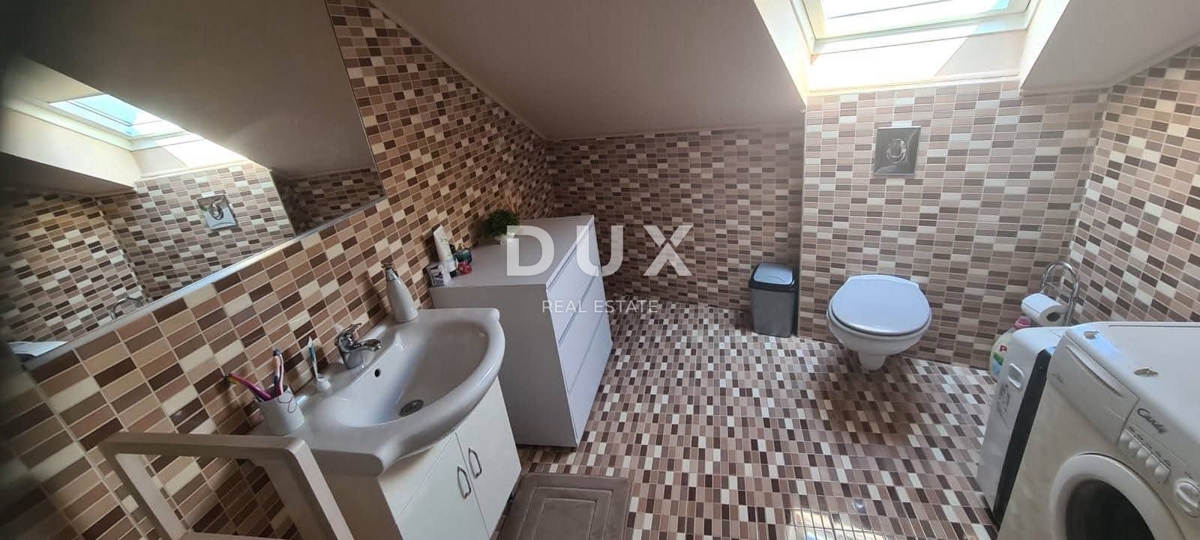 NOVI VINODOLSKI - appartamento in ottima posizione, a 270 m dal mare