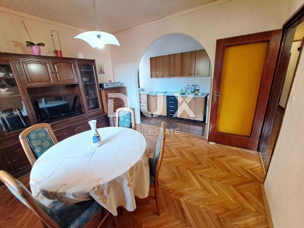 ABBAZIA, DINTORNI - 1° piano di una casa di 124 m2 con vista panoramica