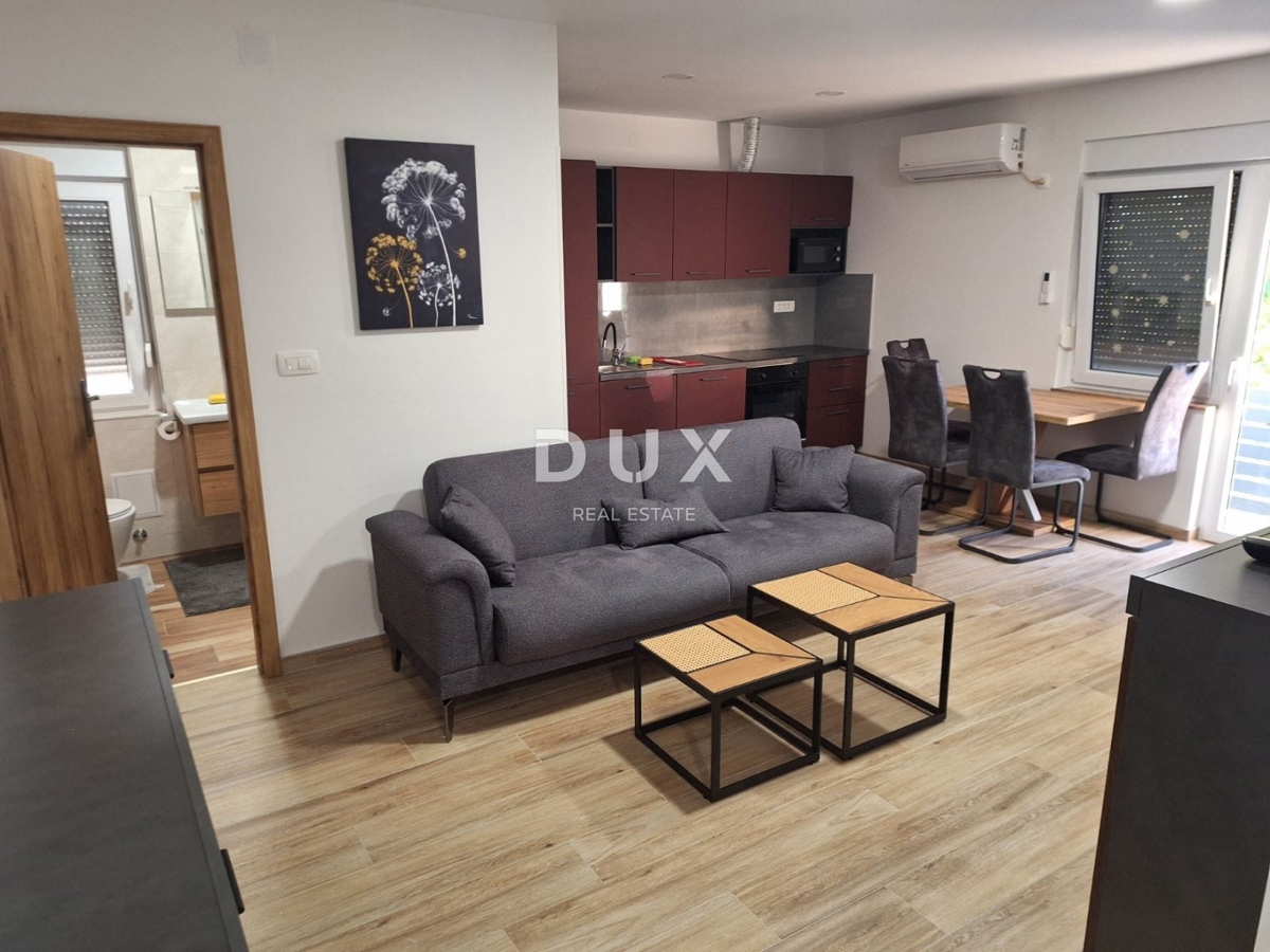 RIJEKA, ZAMET - Casa con appartamenti con vista mare, 275m2