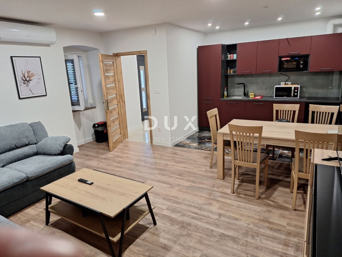 RIJEKA, ZAMET - Casa con appartamenti con vista mare, 275m2