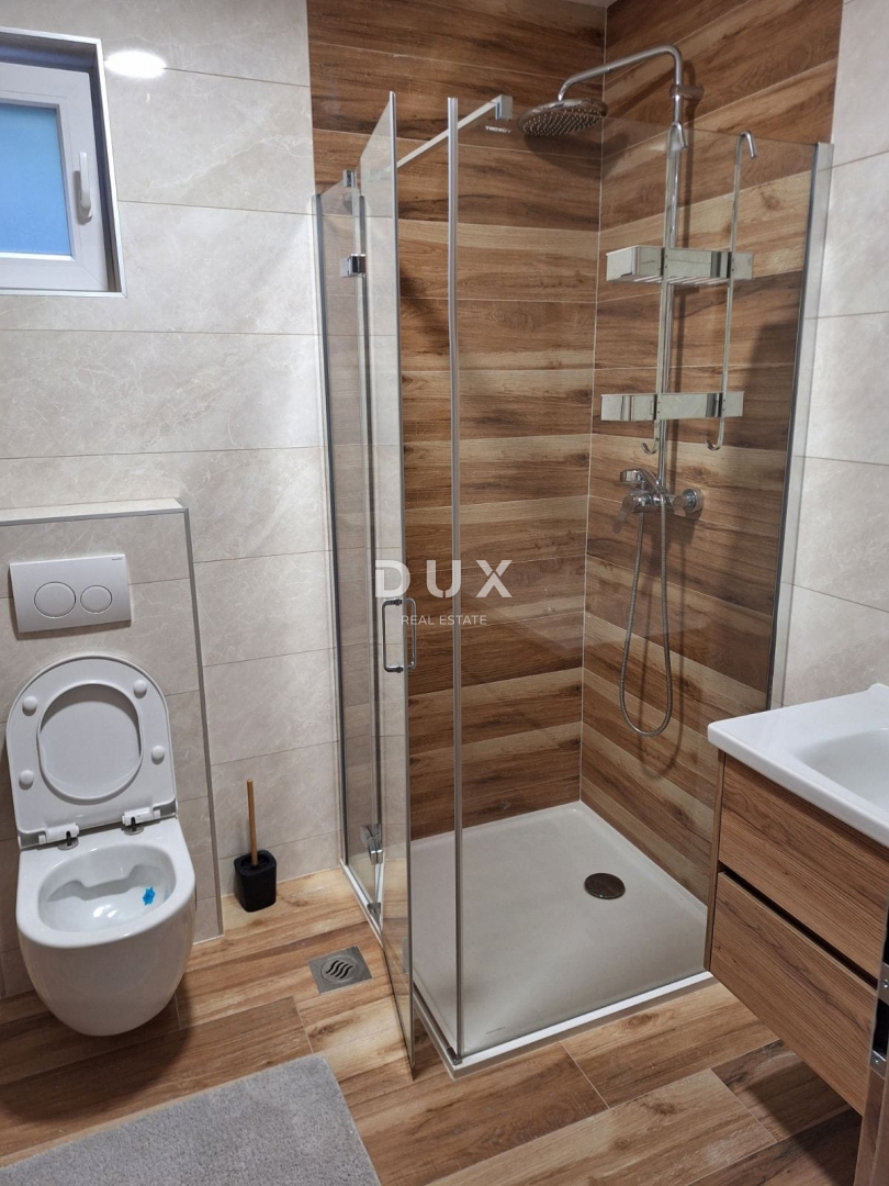 RIJEKA, ZAMET - Casa con appartamenti con vista mare, 275m2