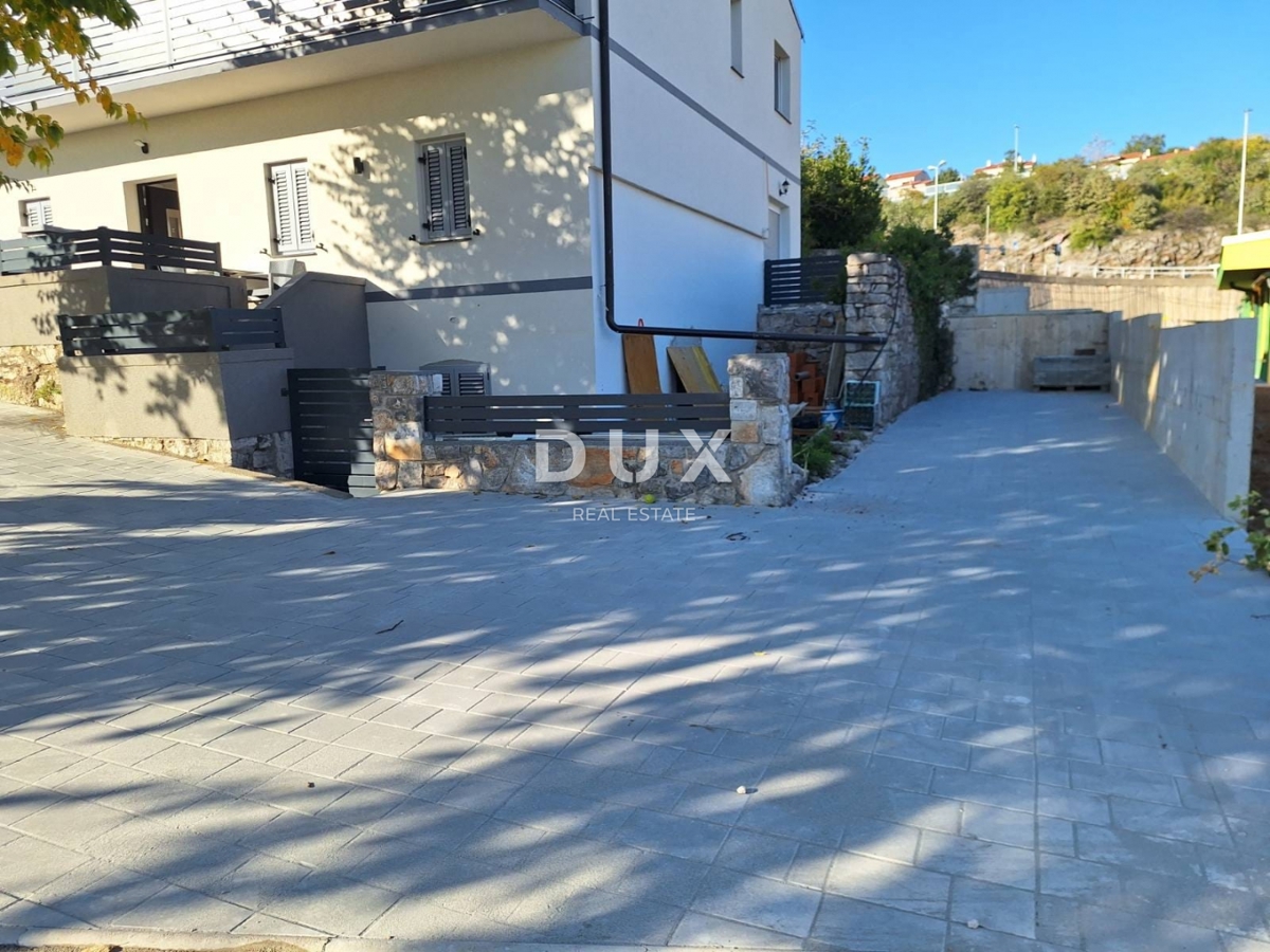 RIJEKA, ZAMET - Casa con appartamenti con vista mare, 275m2