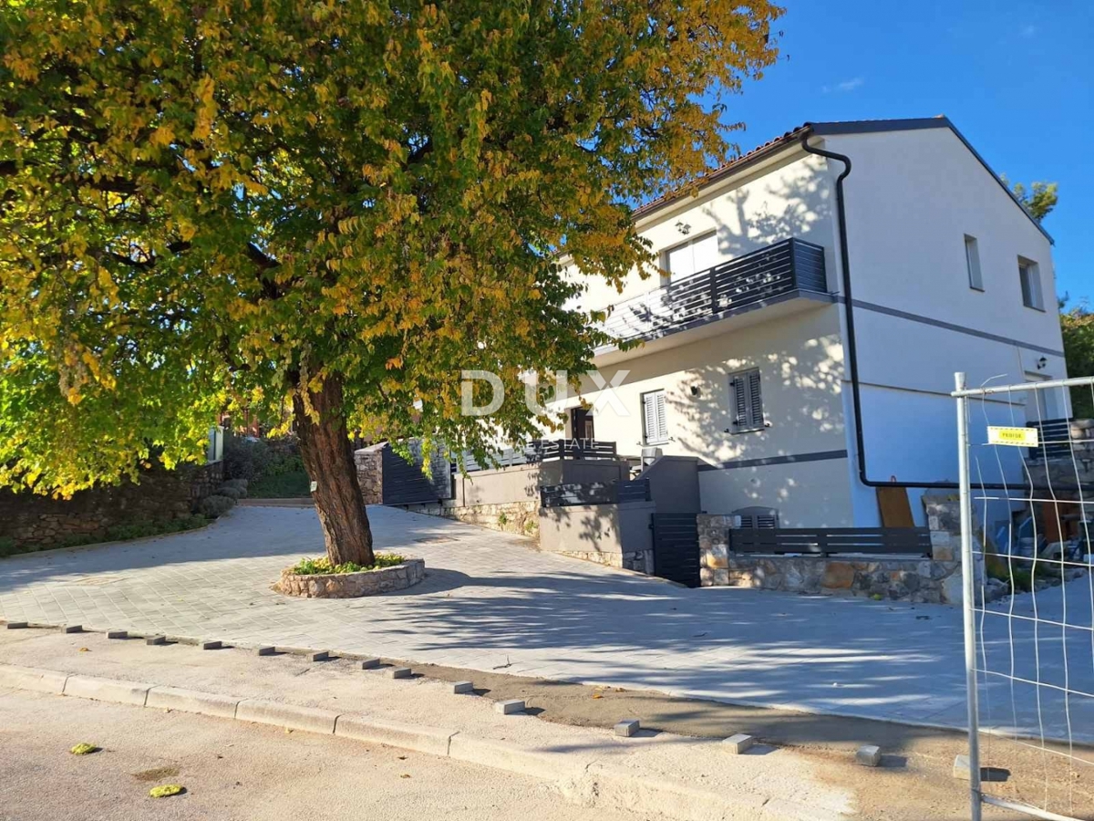 RIJEKA, ZAMET - Casa con appartamenti con vista mare, 275m2