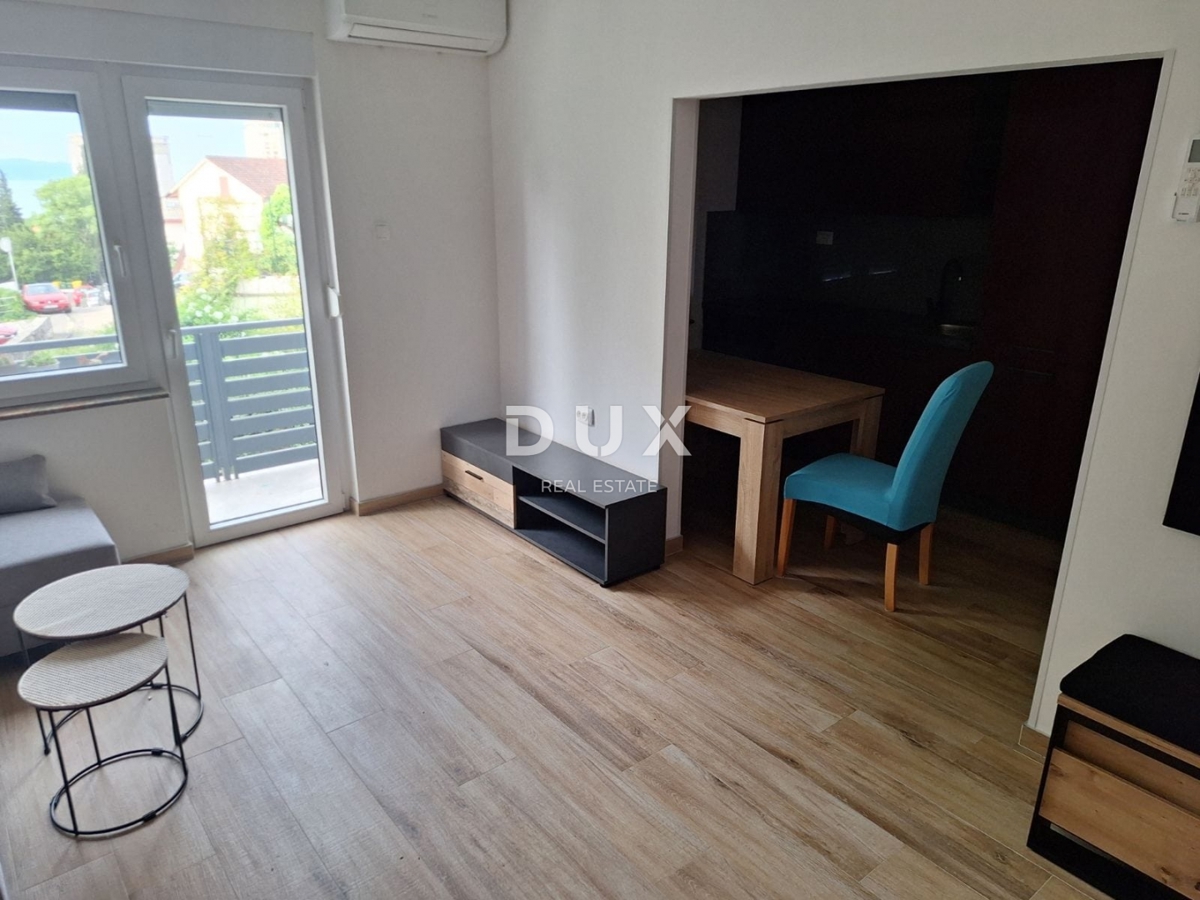 RIJEKA, ZAMET - Casa con appartamenti con vista mare, 275m2