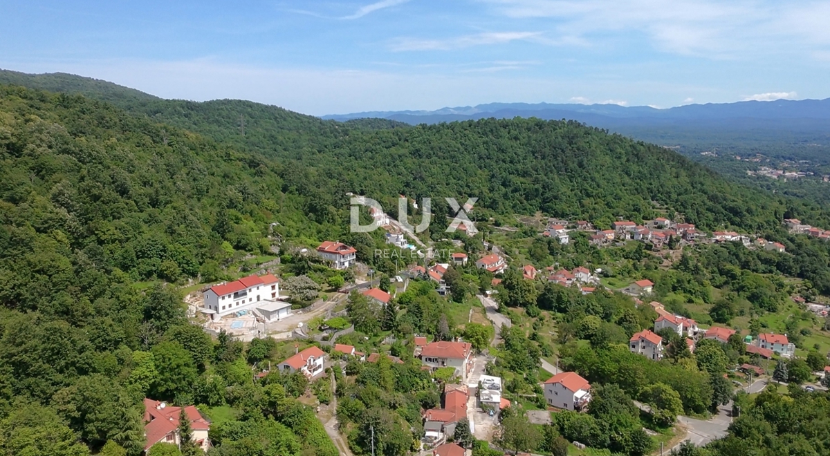 OPATIJA, RUKAVAC - terreno edificabile 2560m2 CON PERMESSO DI UBICAZIONE!! per 3 edifici e una splendida vista sul mare