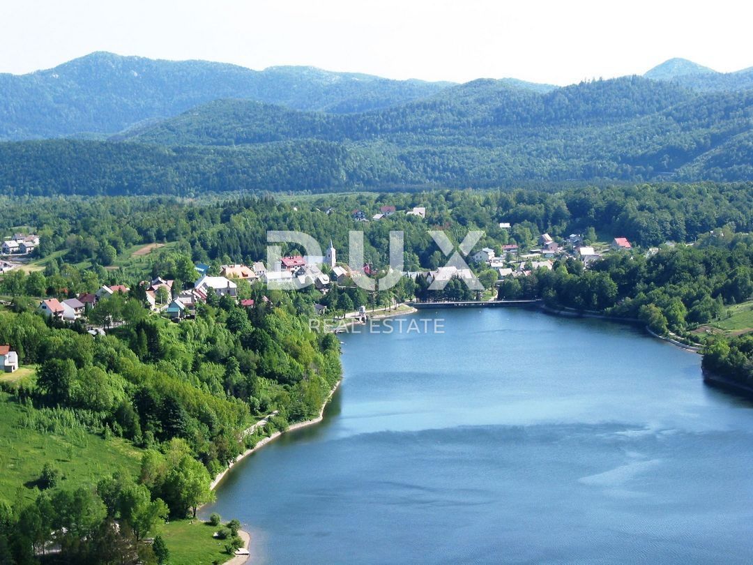 GORSKI KOTAR, FUŽINE - Terreno esclusivo sul lago Bajer
