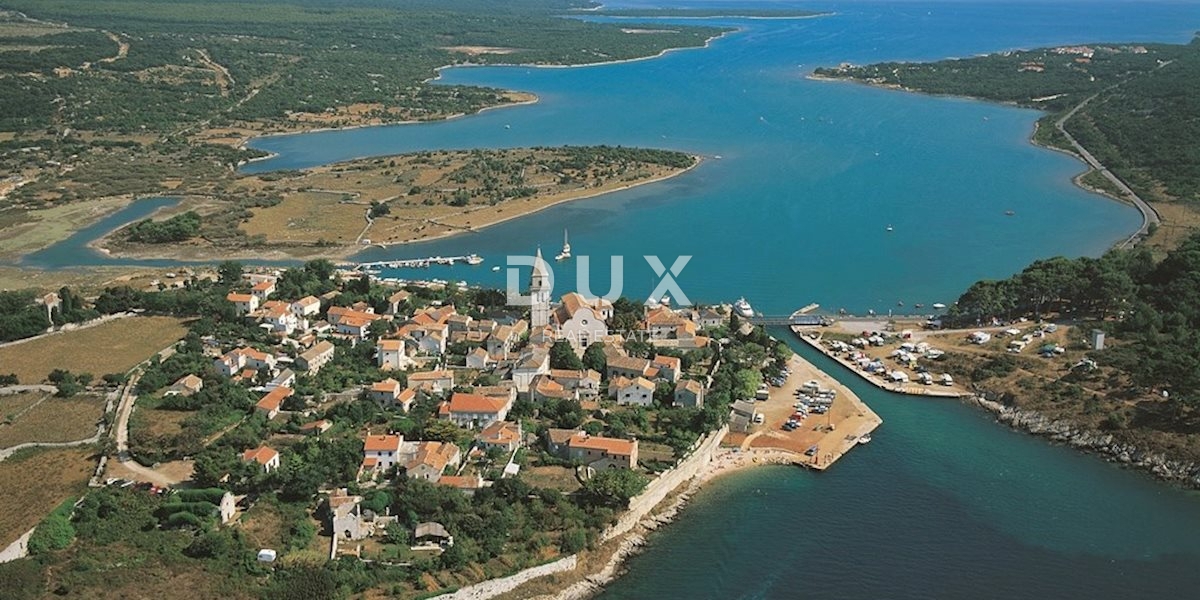 MALI LOŠINJ - Terreno per il fine settimana - 300 m DAL MARE!!