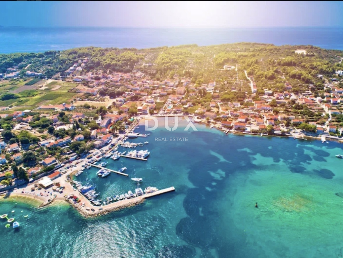 KORČULA, LUMBARDA - appartamento duplex, 138,87 m2!