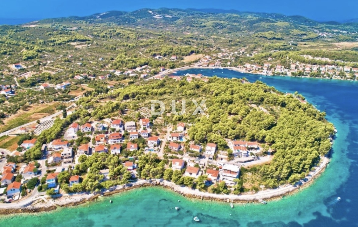 KORČULA, LUMBARDA - appartamento duplex, 138,87 m2!