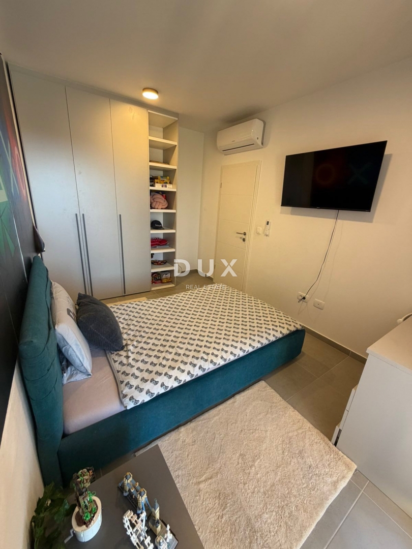 ISTRIA, NOVIGRAD - Casa moderna con vista mare