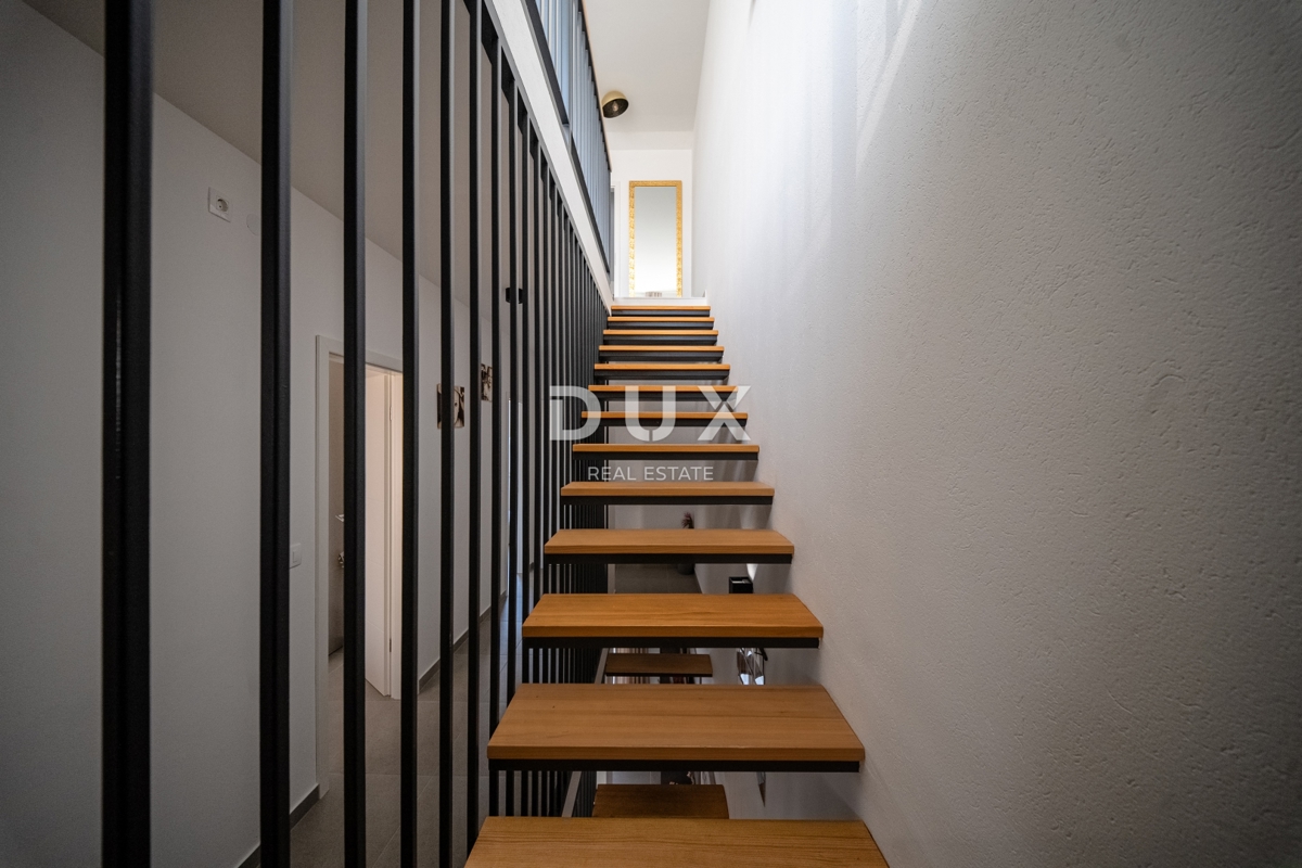 ISTRIA, NOVIGRAD - Casa moderna con vista mare