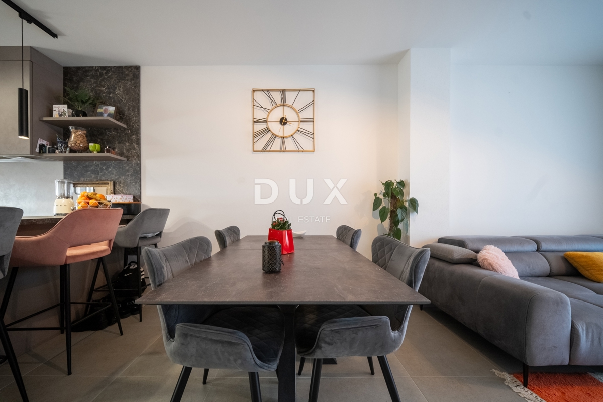 ISTRIA, NOVIGRAD - Casa moderna con vista mare