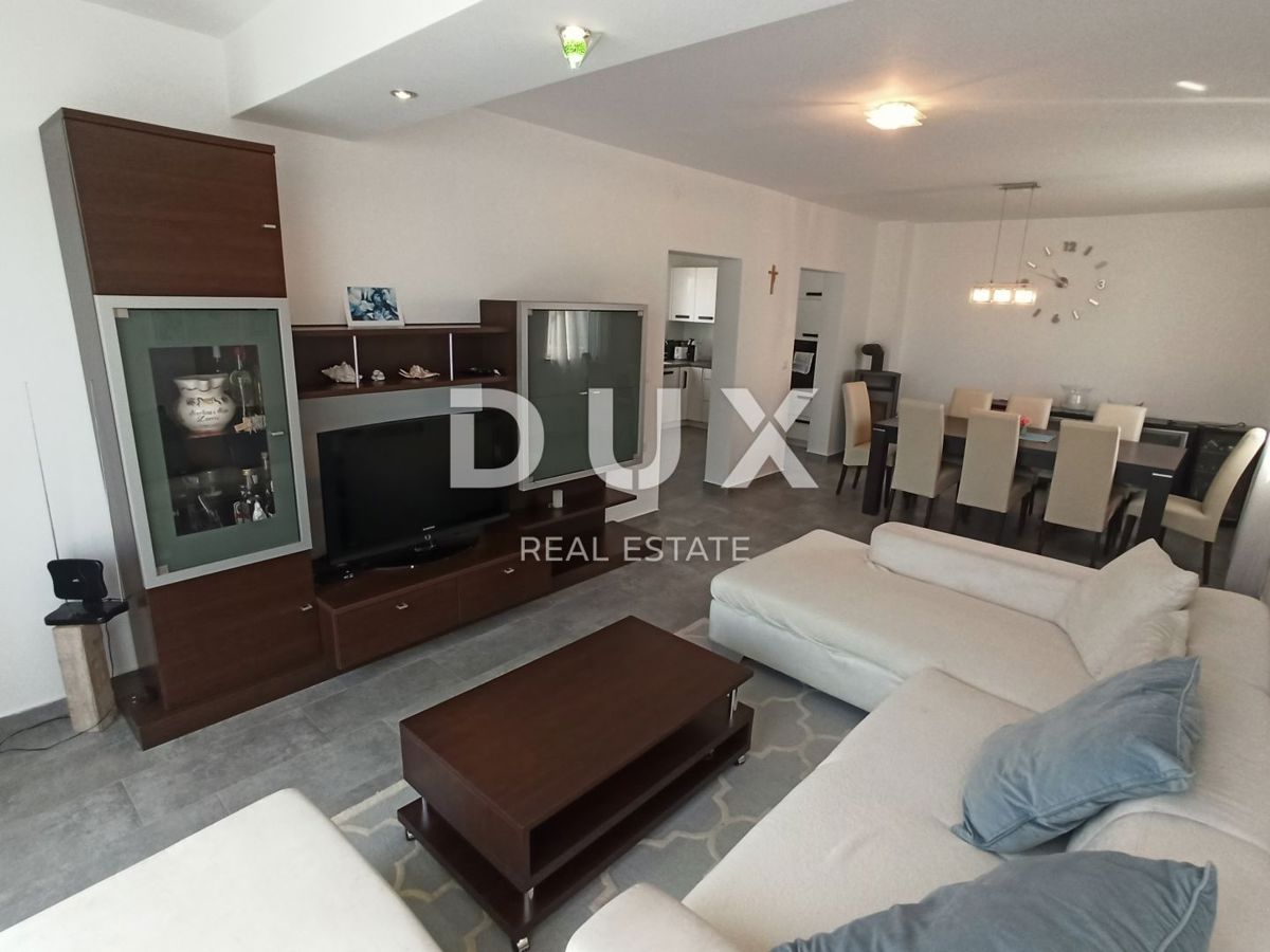 ISTRIA, POLA - Casa familiare ristrutturata in posizione tranquilla