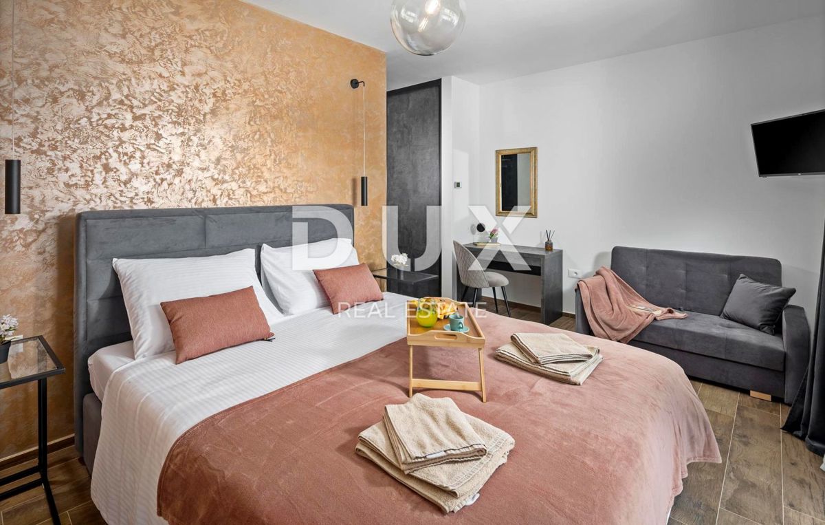 ISTRIA, ROVIGNO - Villa di architettura moderna