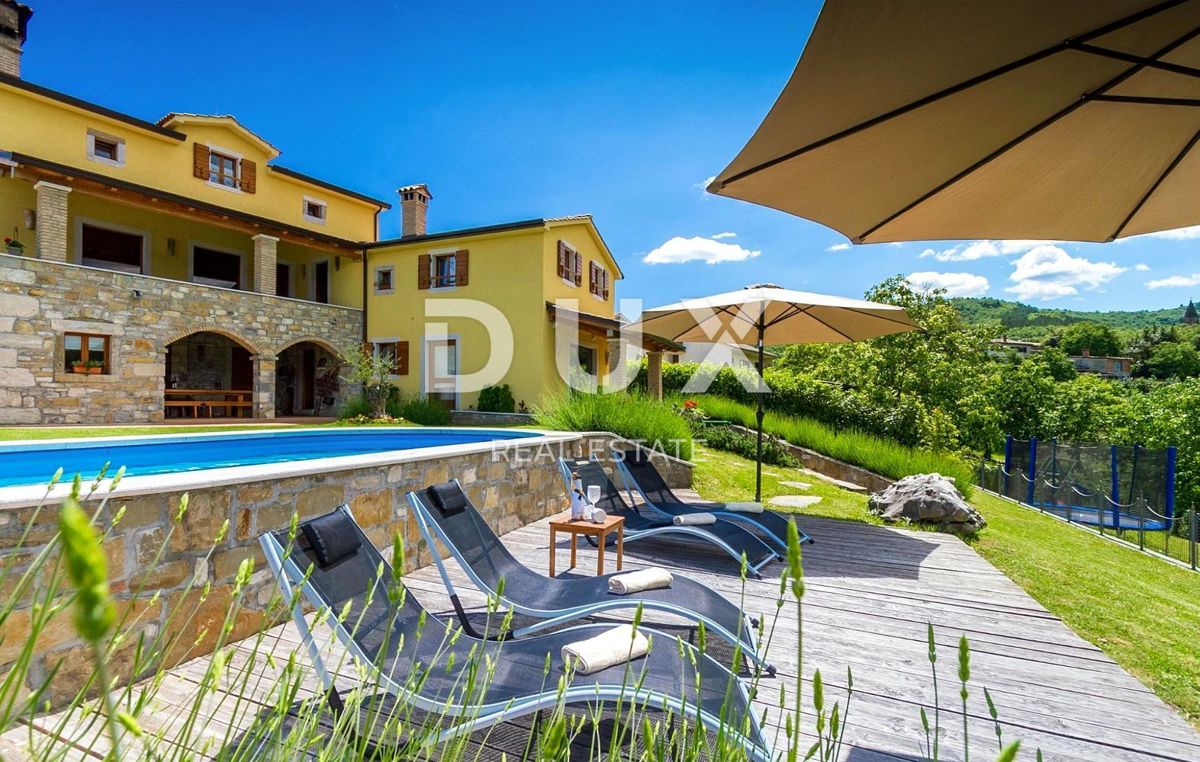 ISTRIA, MOTOVUN - Casa rustica con piscina