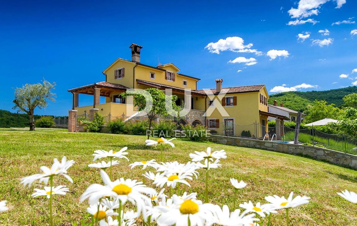 ISTRIA, MOTOVUN - Casa rustica con piscina