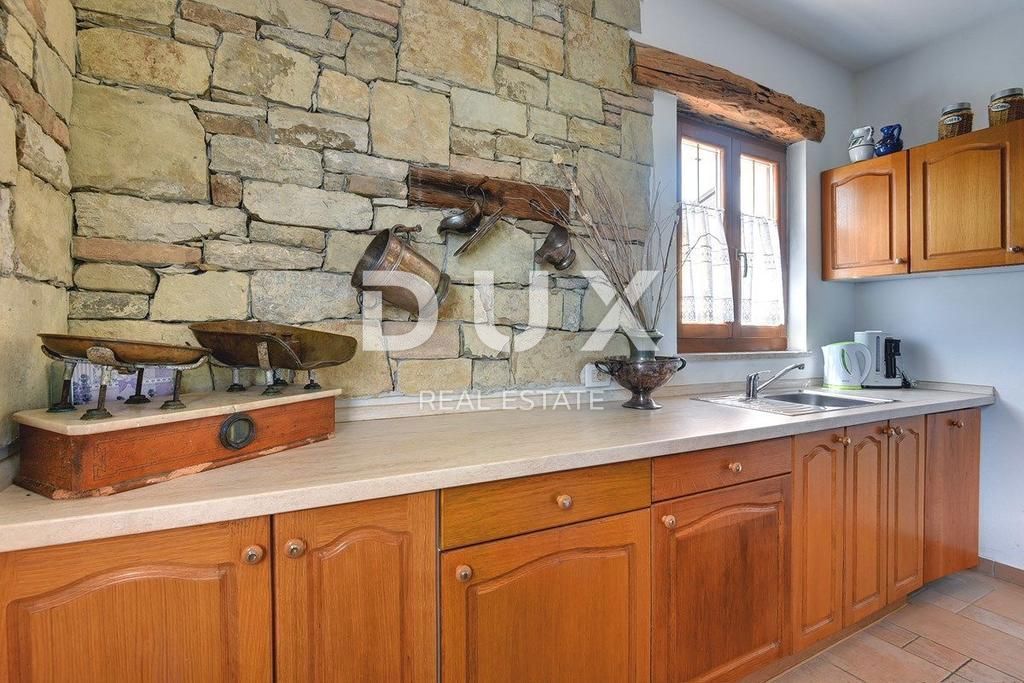 ISTRIA, MOTOVUN - Casa rustica con piscina