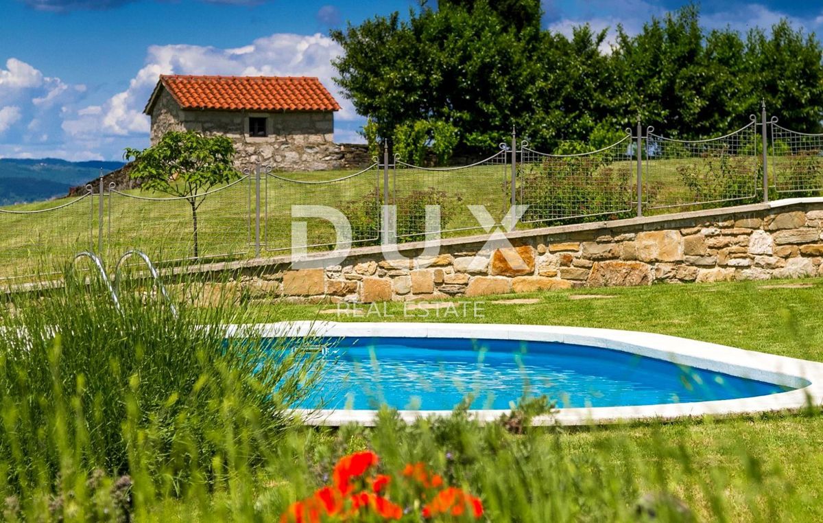 ISTRIA, MOTOVUN - Casa rustica con piscina