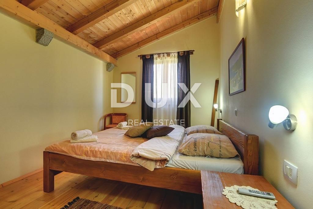 ISTRIA, MOTOVUN - Casa rustica con piscina