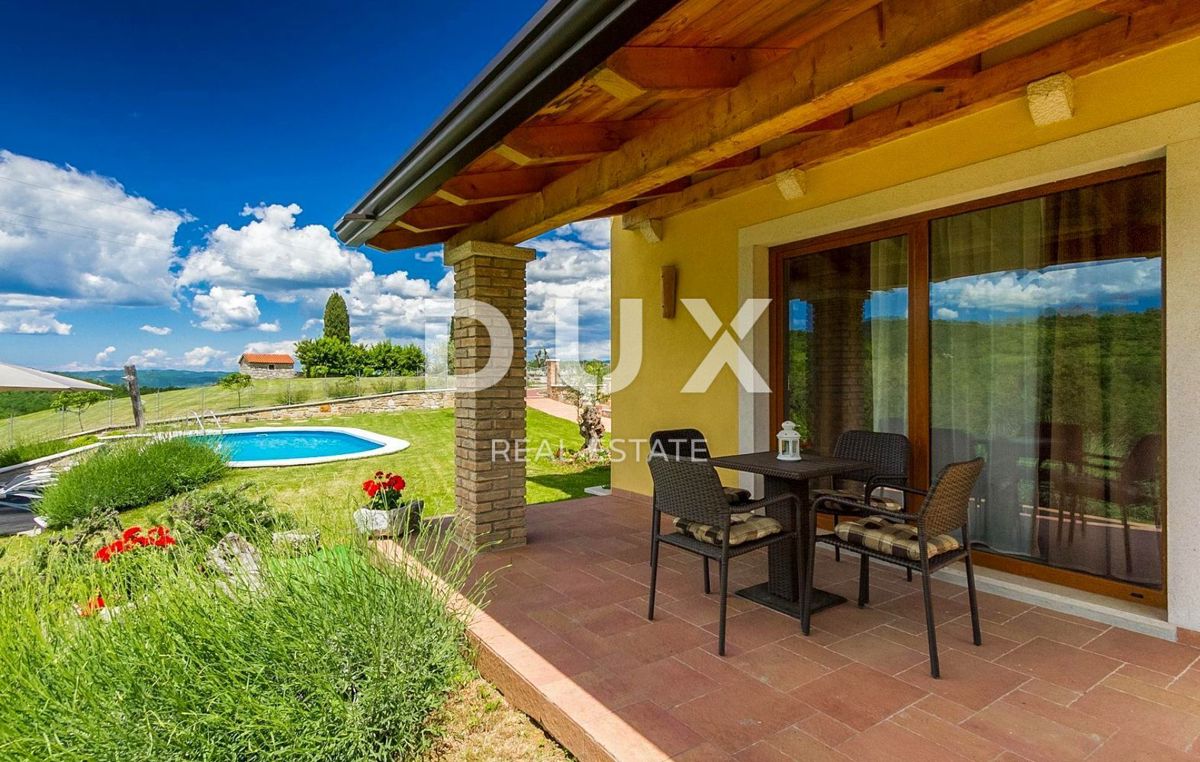ISTRIA, MOTOVUN - Casa rustica con piscina