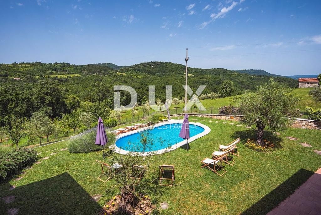 ISTRIA, MOTOVUN - Casa rustica con piscina
