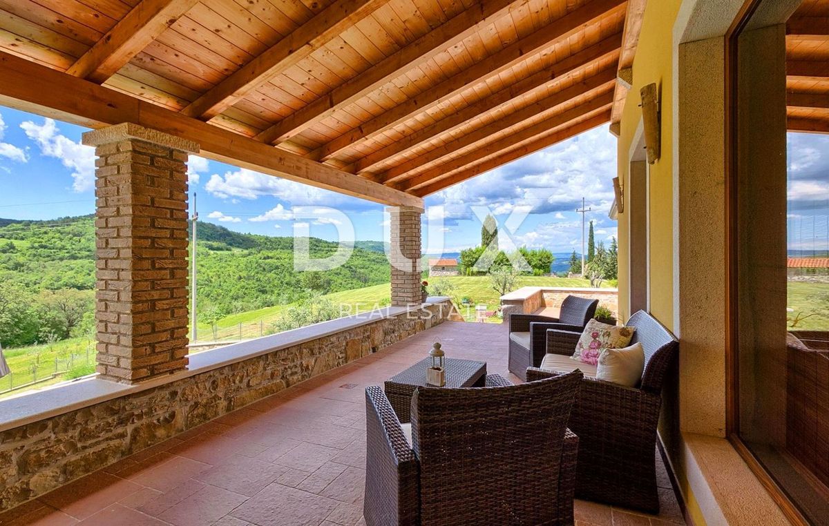 ISTRIA, MOTOVUN - Casa rustica con piscina