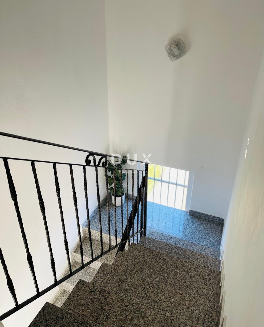 ISTRIA, LOBORIKA - Casa con ampio terreno edificabile