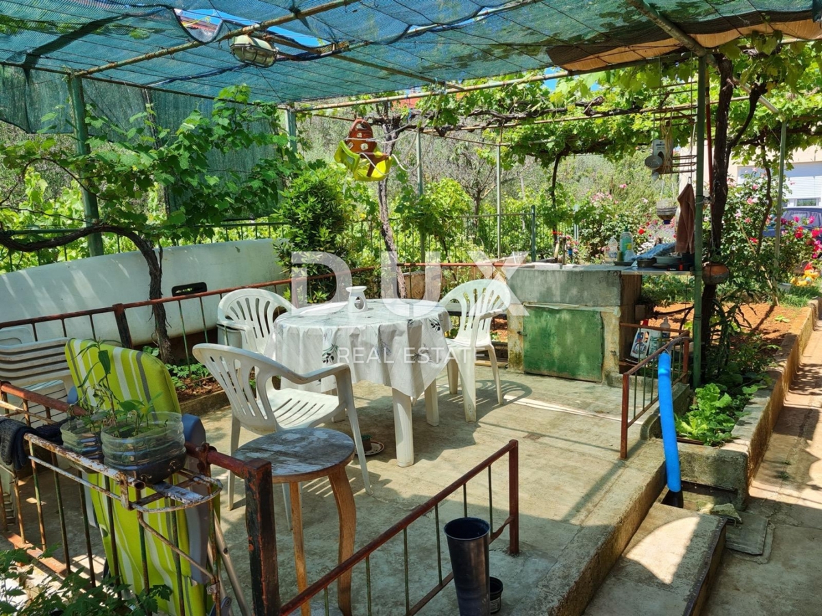 ISTRIA, POLA - Appartamento con ampio giardino in posizione eccellente, possibilità di acquisto a rate