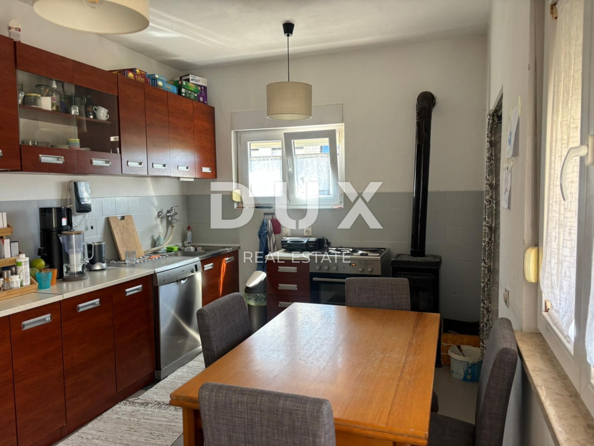 ISTRIA, POLA - Appartamento con ampio giardino in posizione eccellente, possibilità di acquisto a rate