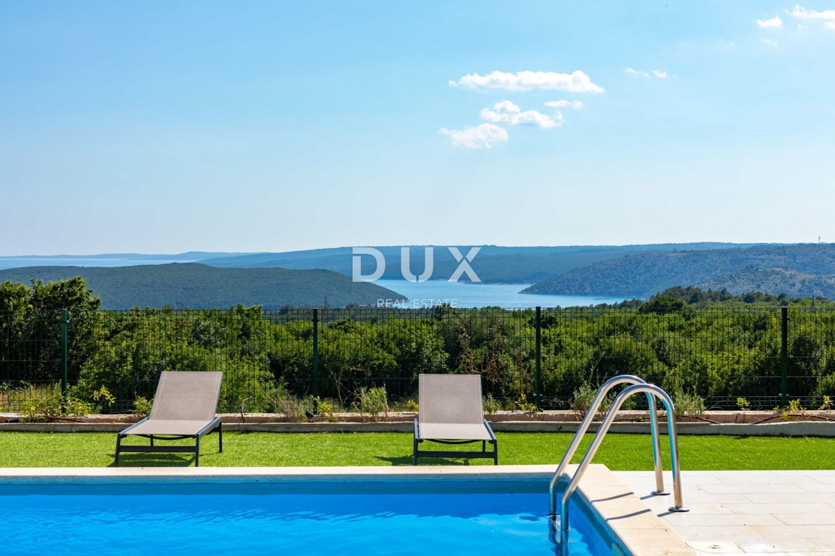 ISTRIA, RABAC - Ampia casa con piscina e vista mare